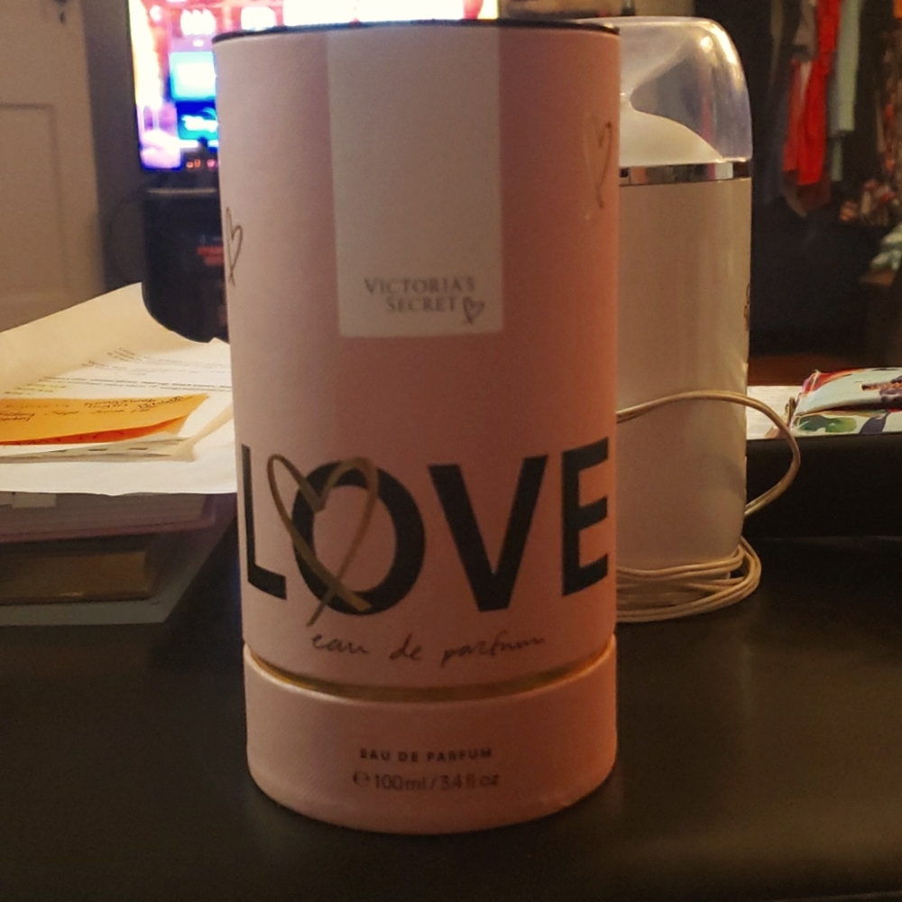 Victorias Secret Love Perfume